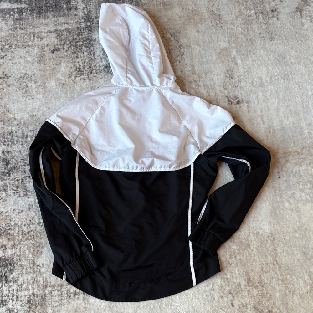 Nike Women's Two-Tone Hooded Jacket - Picture 3 of 3